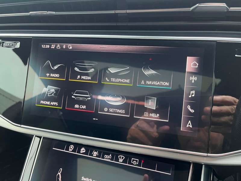 2019 AUDI Q8 2019 AUDI Q8