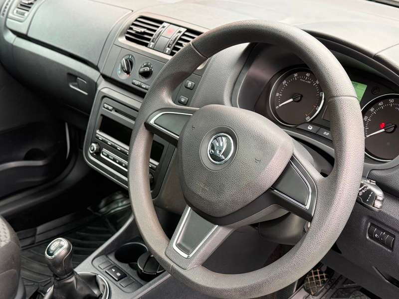 A 2015 SKODA ROOMSTER 1.2 TSI SE Action MPV 5dr Petrol Manual Euro 5 (86 ps) A 2015 SKODA ROOMSTER 1.2 TSI SE Action MPV 5dr Petrol Manual Euro 5 (86 ps)