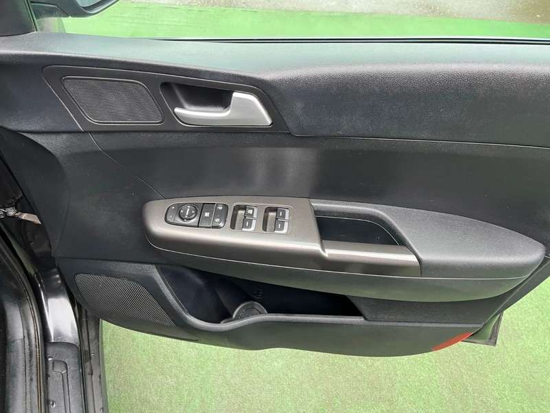 2017 KIA SPORTAGE 2017 KIA SPORTAGE