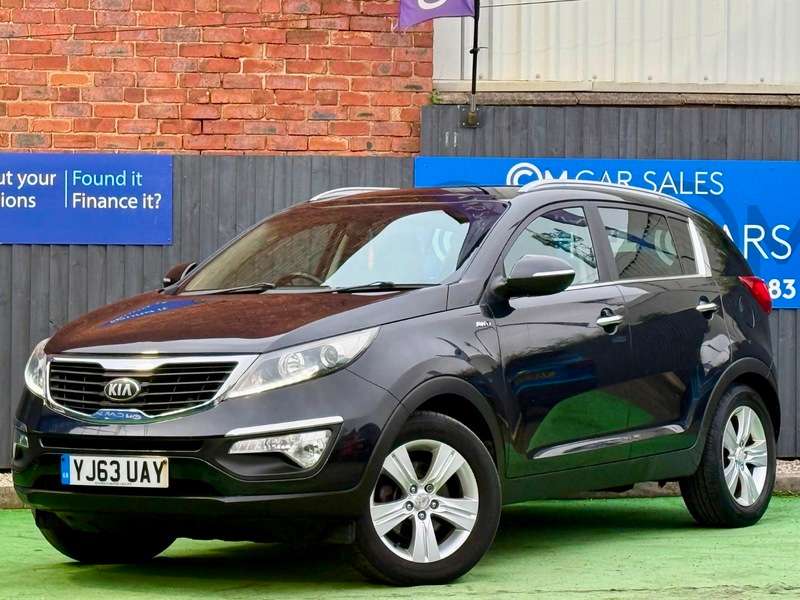 A 2013 KIA SPORTAGE 2.0 CRDi KX-2 SUV 5dr Diesel Manual AWD Euro 5 (134 bhp) A 2013 KIA SPORTAGE 2.0 CRDi KX-2 SUV 5dr Diesel Manual AWD Euro 5 (134 bhp)