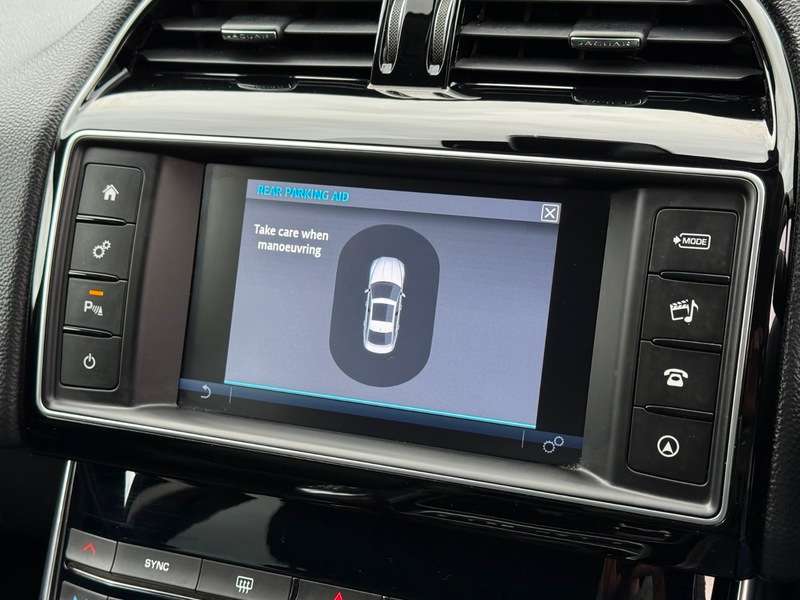 2015 JAGUAR XE 2015 JAGUAR XE