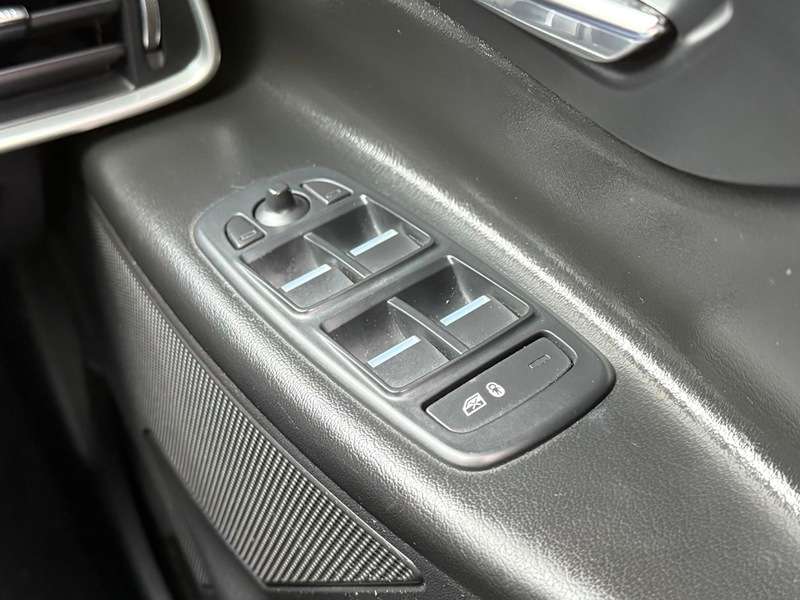 2015 JAGUAR XE 2015 JAGUAR XE