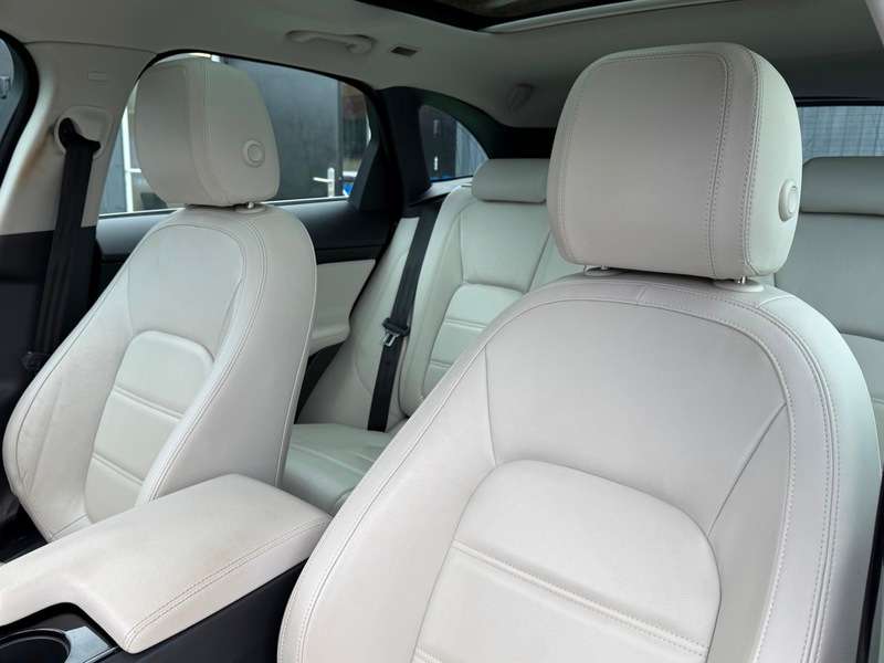 2016 JAGUAR F-PACE 2016 JAGUAR F-PACE