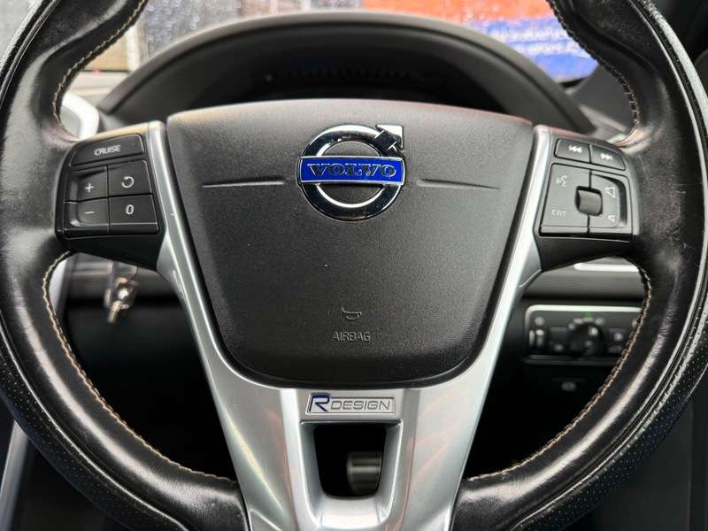 2015 VOLVO XC60 2015 VOLVO XC60