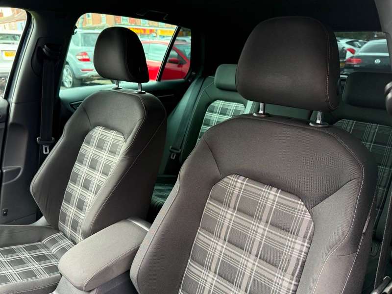 2016 VOLKSWAGEN GOLF 2016 VOLKSWAGEN GOLF