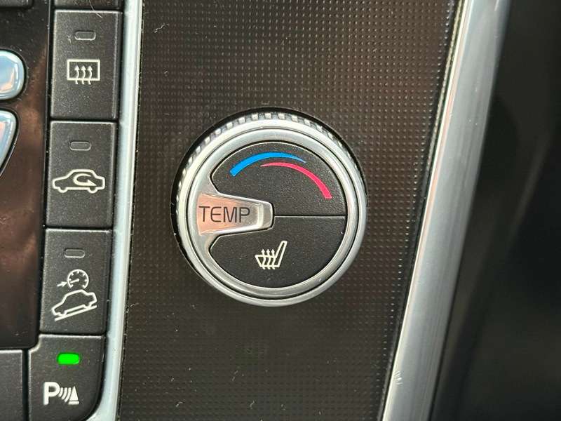 2016 VOLVO XC60 2016 VOLVO XC60