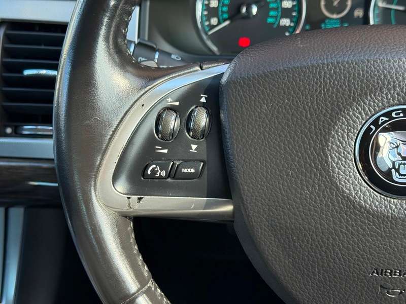 2015 JAGUAR XF 2015 JAGUAR XF