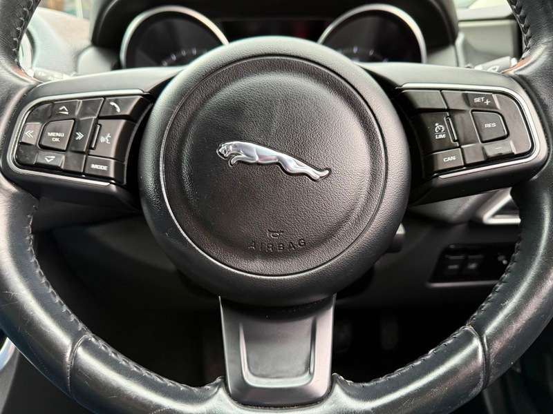 2015 JAGUAR XE 2015 JAGUAR XE