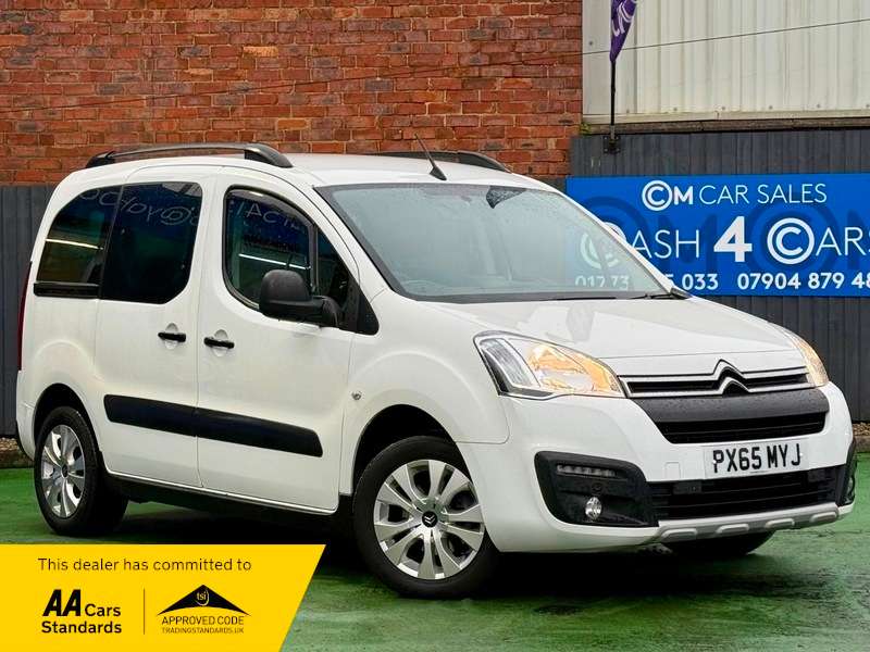 A 2015 CITROEN BERLINGO 1.6 BlueHDi XTR Multispace MPV 5dr Diesel Manual Euro 6 (s/s) (120 ps) A 2015 CITROEN BERLINGO 1.6 BlueHDi XTR Multispace MPV 5dr Diesel Manual Euro 6 (s/s) (120 ps)