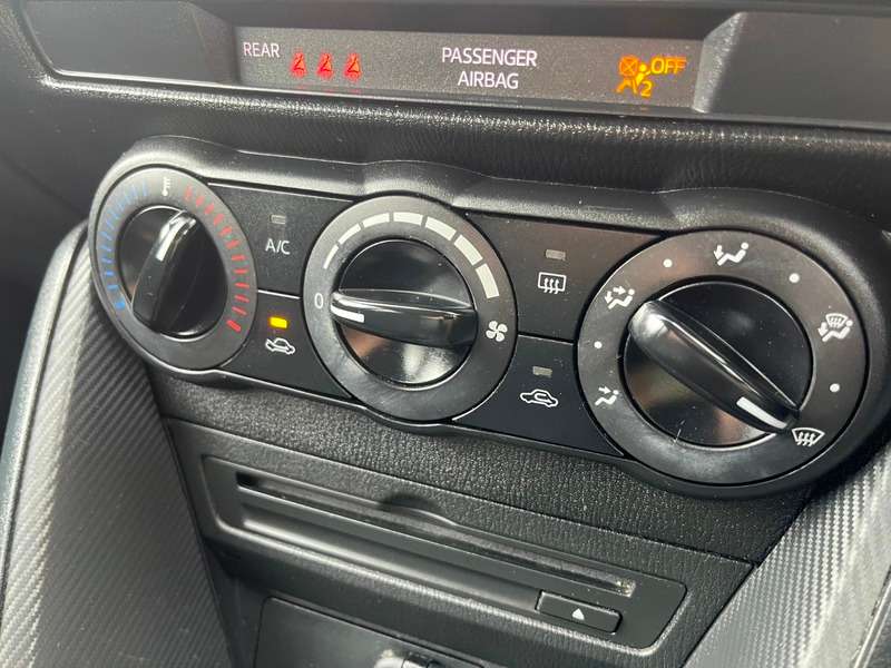 2017 MAZDA MAZDA2 2017 MAZDA MAZDA2