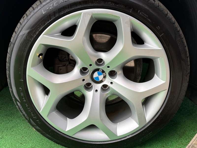 2012 BMW X6 2012 BMW X6