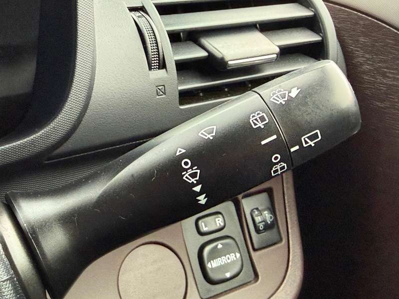 2010 TOYOTA IQ 2010 TOYOTA IQ