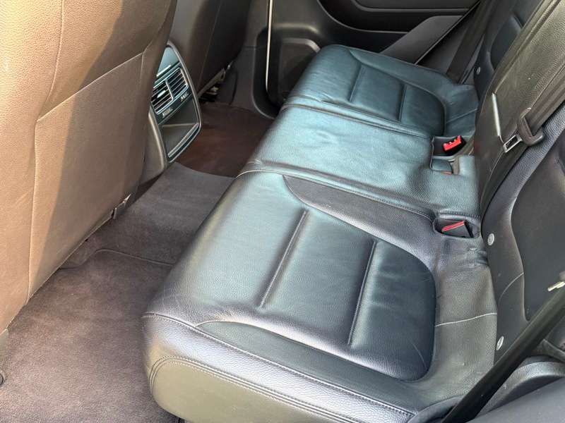 2011 VOLKSWAGEN TOUAREG 2011 VOLKSWAGEN TOUAREG