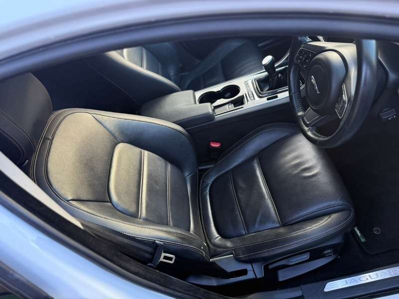 2015 JAGUAR XE 2015 JAGUAR XE