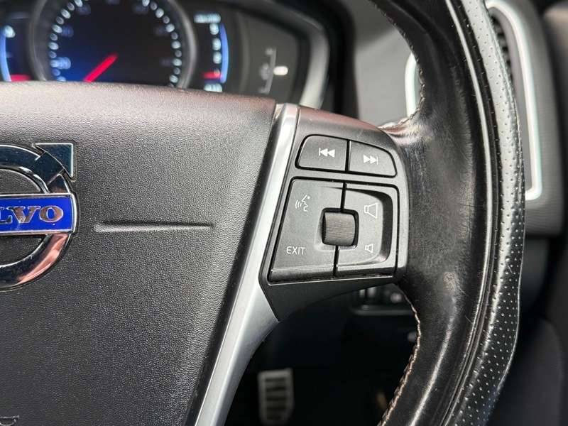 2015 VOLVO XC60 2015 VOLVO XC60