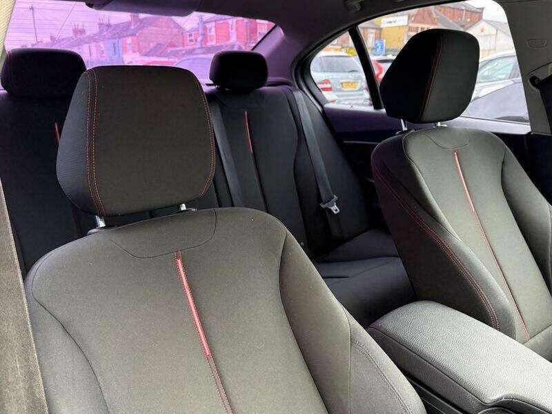 A 2013 BMW 3 SERIES 2.0 318d Sport Saloon 4dr Diesel Manual Euro 5 (s/s) (143 ps) A 2013 BMW 3 SERIES 2.0 318d Sport Saloon 4dr Diesel Manual Euro 5 (s/s) (143 ps)