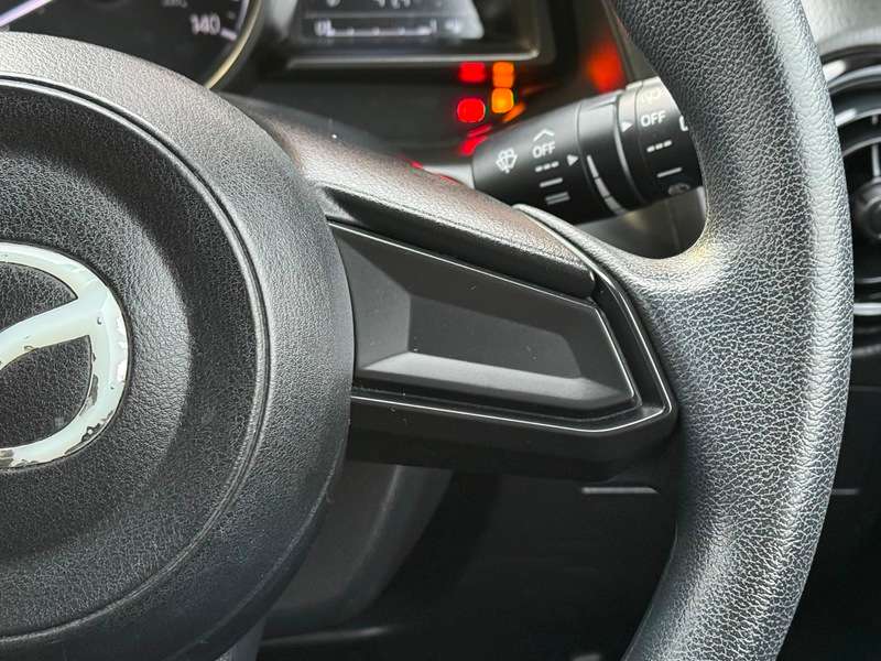 2017 MAZDA MAZDA2 2017 MAZDA MAZDA2