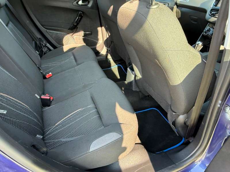 2012 PEUGEOT 208 2012 PEUGEOT 208