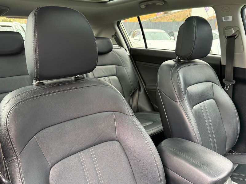 A 2016 KIA SPORTAGE 2.0 CRDi KX-4 SUV 5dr Diesel Manual AWD Euro 5 (181 bhp) A 2016 KIA SPORTAGE 2.0 CRDi KX-4 SUV 5dr Diesel Manual AWD Euro 5 (181 bhp)