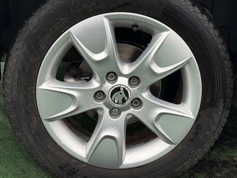 2015 SKODA ROOMSTER 2015 SKODA ROOMSTER