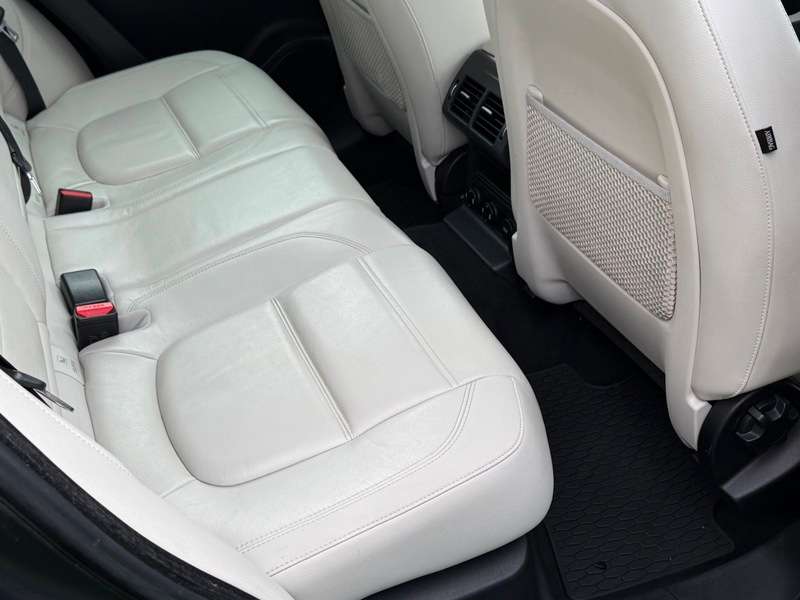 2016 JAGUAR F-PACE 2016 JAGUAR F-PACE