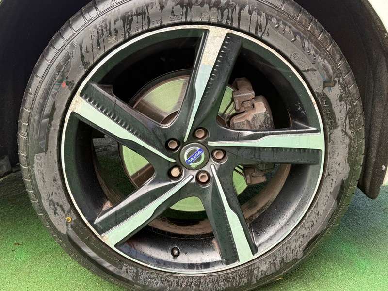 2015 VOLVO XC60 2015 VOLVO XC60