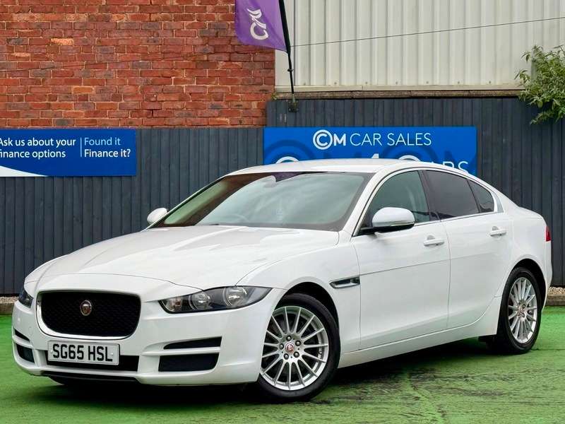 A 2015 JAGUAR XE 2.0d Prestige Saloon 4dr Diesel Manual Euro 6 (s/s) (163 ps) A 2015 JAGUAR XE 2.0d Prestige Saloon 4dr Diesel Manual Euro 6 (s/s) (163 ps)