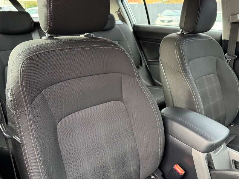 A 2015 KIA SPORTAGE 1.6 GDi 1 SUV 5dr Petrol Manual 2WD Euro 5 (133 bhp) A 2015 KIA SPORTAGE 1.6 GDi 1 SUV 5dr Petrol Manual 2WD Euro 5 (133 bhp)