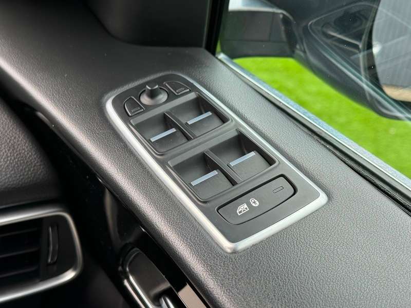 2016 JAGUAR F-PACE 2016 JAGUAR F-PACE