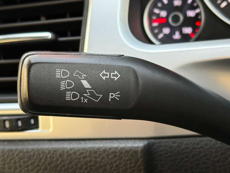 2011 VOLKSWAGEN TOUAREG 2011 VOLKSWAGEN TOUAREG