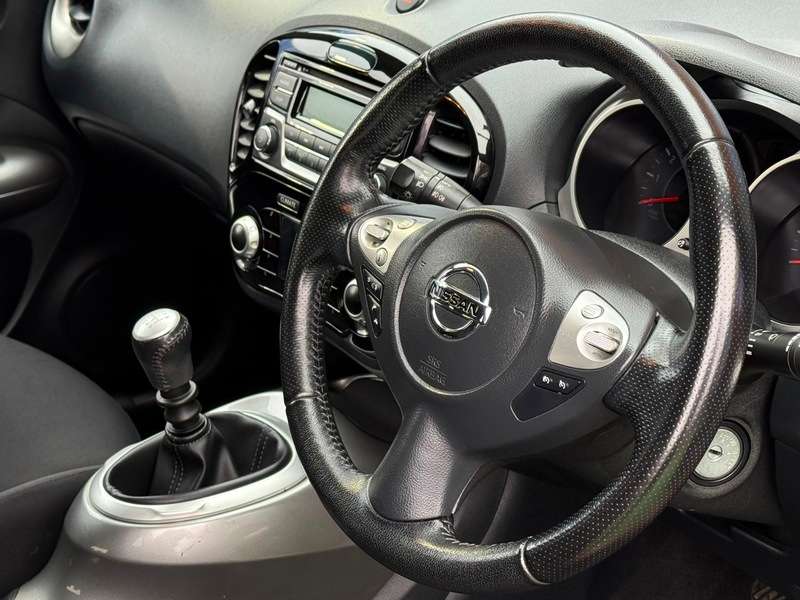 A 2015 NISSAN JUKE 1.2 DIG-T Acenta SUV 5dr Petrol Manual Euro 6 (s/s) (115 ps) A 2015 NISSAN JUKE 1.2 DIG-T Acenta SUV 5dr Petrol Manual Euro 6 (s/s) (115 ps)