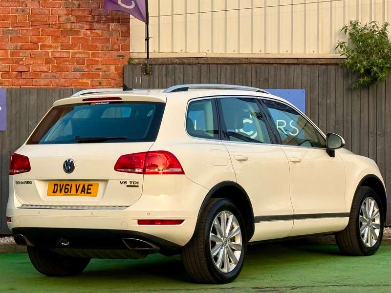 2011 VOLKSWAGEN TOUAREG 2011 VOLKSWAGEN TOUAREG