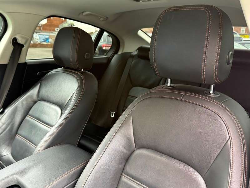 2015 JAGUAR XE 2015 JAGUAR XE