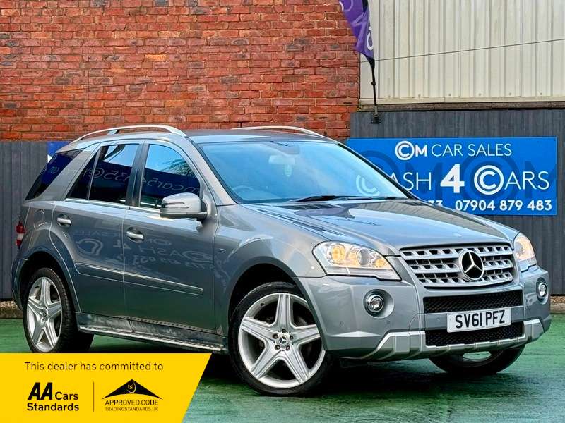 A 2011 MERCEDES-BENZ SL CLASS 3.0 ML300 CDI V6 BlueEfficiency Sport SUV 5dr Diesel G-Tronic 4WD Euro 5 (204 ps) A 2011 MERCEDES-BENZ SL CLASS 3.0 ML300 CDI V6 BlueEfficiency Sport SUV 5dr Diesel G-Tronic 4WD Euro 5 (204 ps)