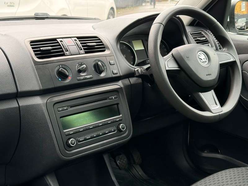 2015 SKODA ROOMSTER 2015 SKODA ROOMSTER
