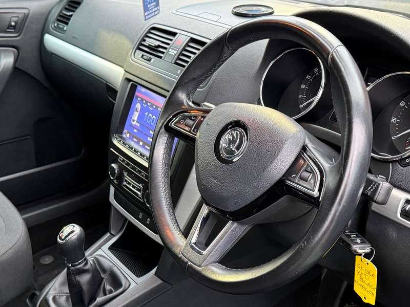 A 2014 SKODA YETI 2.0 TDI Black Edition SUV 5dr Diesel Manual 4WD Euro 5 (140 ps) A 2014 SKODA YETI 2.0 TDI Black Edition SUV 5dr Diesel Manual 4WD Euro 5 (140 ps)