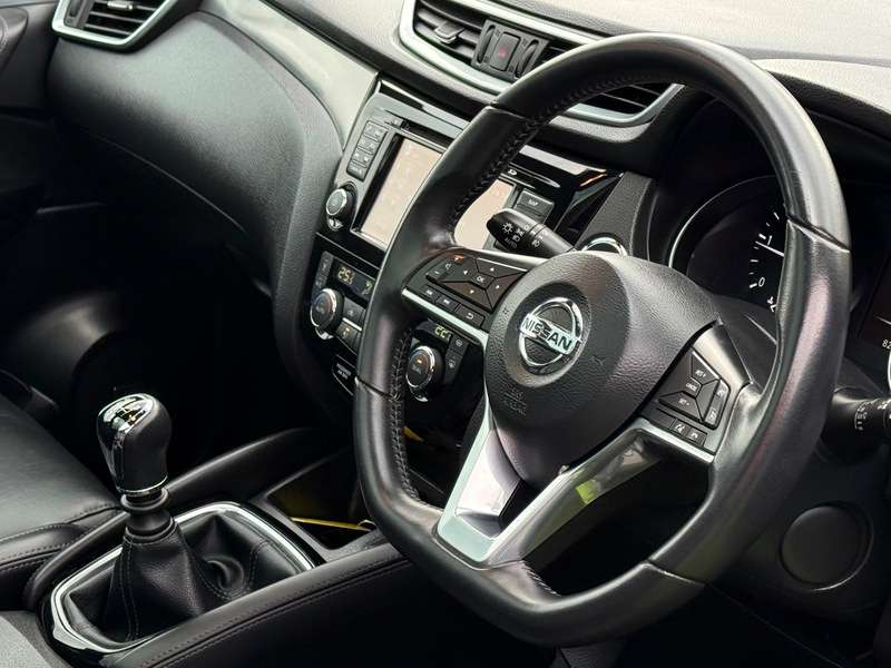 A 2017 NISSAN QASHQAI 1.5 dCi Tekna+ SUV 5dr Diesel Manual Euro 6 (s/s) (110 ps) A 2017 NISSAN QASHQAI 1.5 dCi Tekna+ SUV 5dr Diesel Manual Euro 6 (s/s) (110 ps)