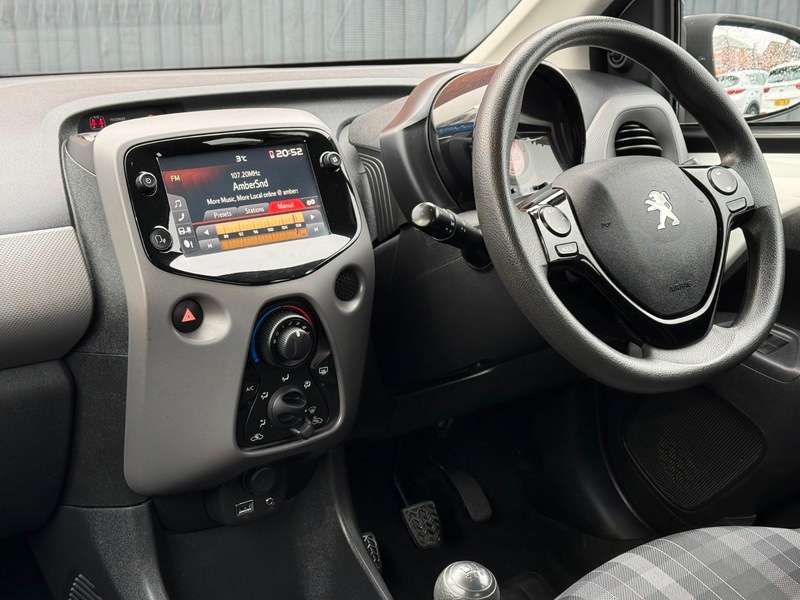 A 2019 PEUGEOT 108 1.0 Active Hatchback 5dr Petrol Manual Euro 6 (72 ps) A 2019 PEUGEOT 108 1.0 Active Hatchback 5dr Petrol Manual Euro 6 (72 ps)
