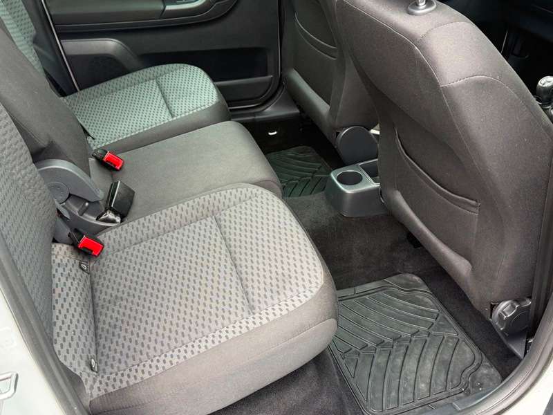 2015 SKODA ROOMSTER 2015 SKODA ROOMSTER