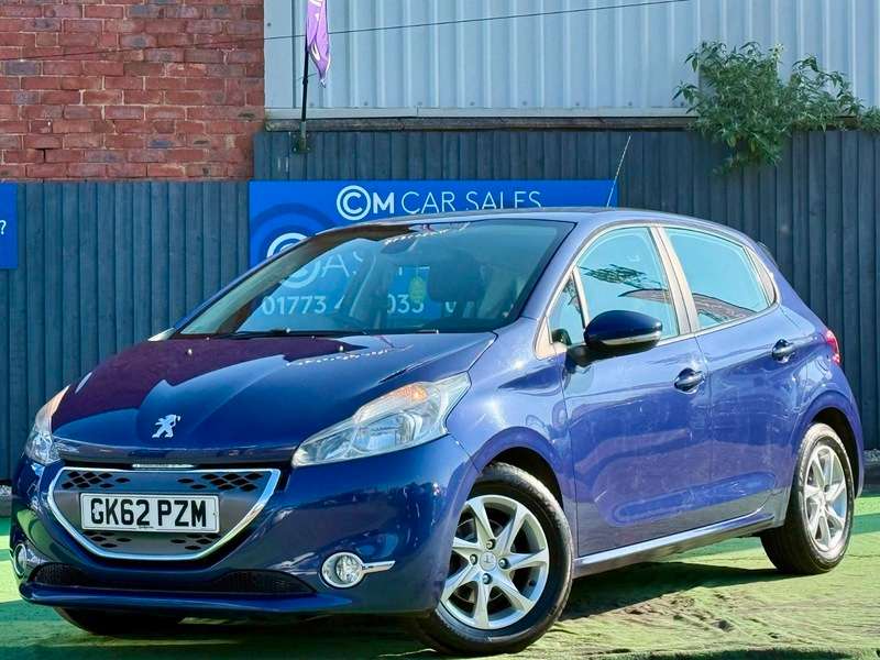 A 2012 PEUGEOT 208 1.4 e-HDi Active Hatchback 5dr Diesel EGC Euro 5 (s/s) (70 ps) A 2012 PEUGEOT 208 1.4 e-HDi Active Hatchback 5dr Diesel EGC Euro 5 (s/s) (70 ps)