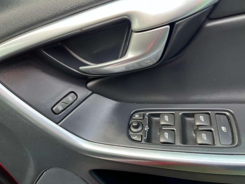 2016 VOLVO XC60 2016 VOLVO XC60