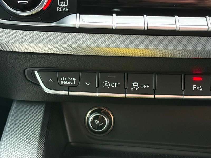 2016 AUDI A4 2016 AUDI A4