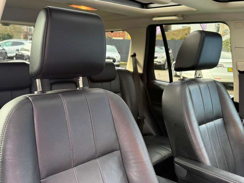 A 2012 LAND ROVER FREELANDER 2.2 SD4 HSE SUV 5dr Diesel CommandShift 4WD Euro 5 (190 ps) A 2012 LAND ROVER FREELANDER 2.2 SD4 HSE SUV 5dr Diesel CommandShift 4WD Euro 5 (190 ps)