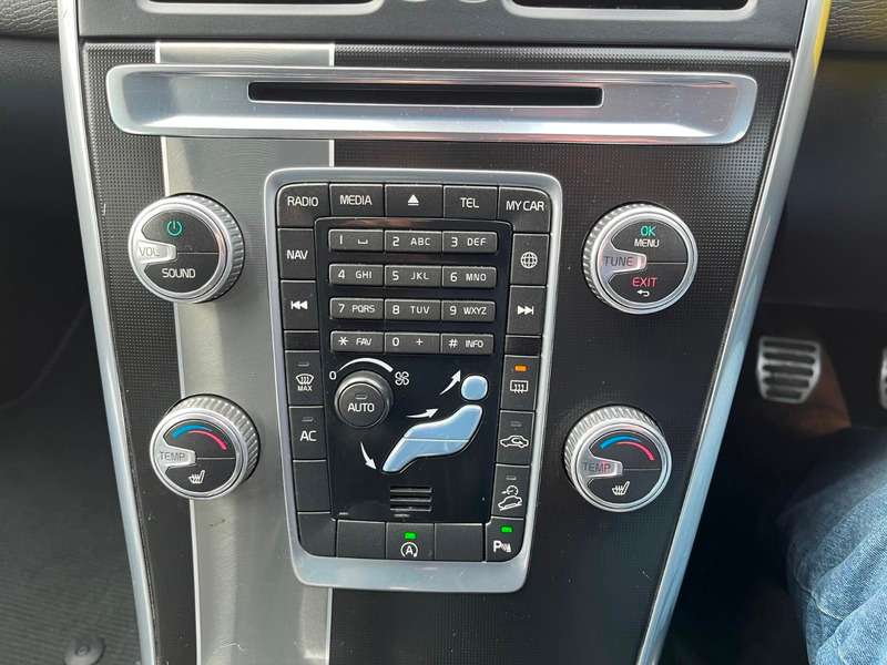 2016 VOLVO XC60 2016 VOLVO XC60