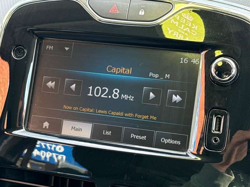 2014 RENAULT CLIO 2014 RENAULT CLIO