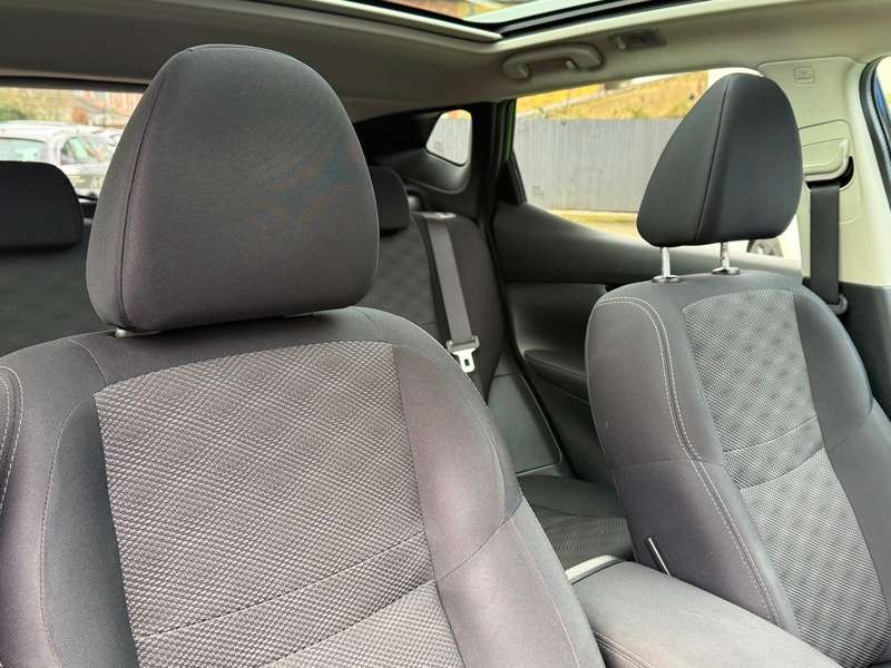 A 2016 NISSAN QASHQAI 1.5 dCi N-Connecta SUV 5dr Diesel Manual 2WD Euro 6 (s/s) (110 ps) A 2016 NISSAN QASHQAI 1.5 dCi N-Connecta SUV 5dr Diesel Manual 2WD Euro 6 (s/s) (110 ps)