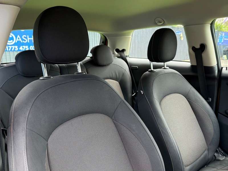A 2014 MINI HATCH 1.5 Cooper Hatchback 3dr Petrol Manual Euro 6 (s/s) (136 ps) A 2014 MINI HATCH 1.5 Cooper Hatchback 3dr Petrol Manual Euro 6 (s/s) (136 ps)