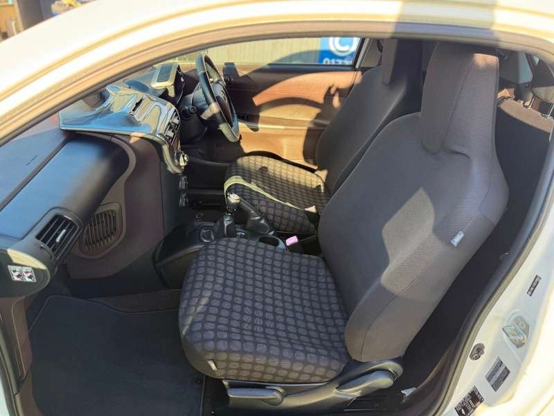 2010 TOYOTA IQ 2010 TOYOTA IQ