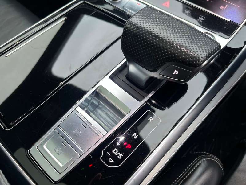 2019 AUDI Q8 2019 AUDI Q8