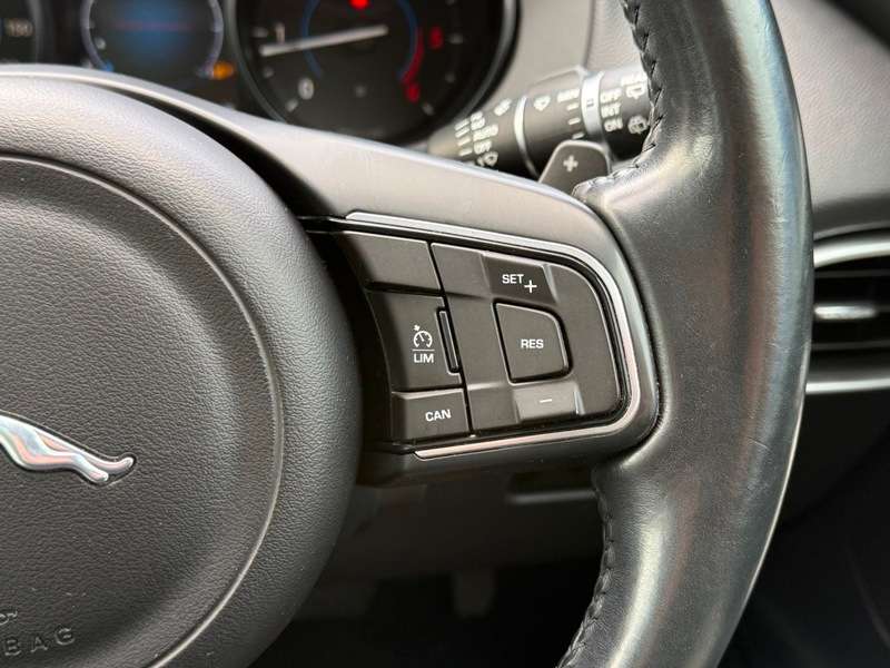 2016 JAGUAR F-PACE 2016 JAGUAR F-PACE